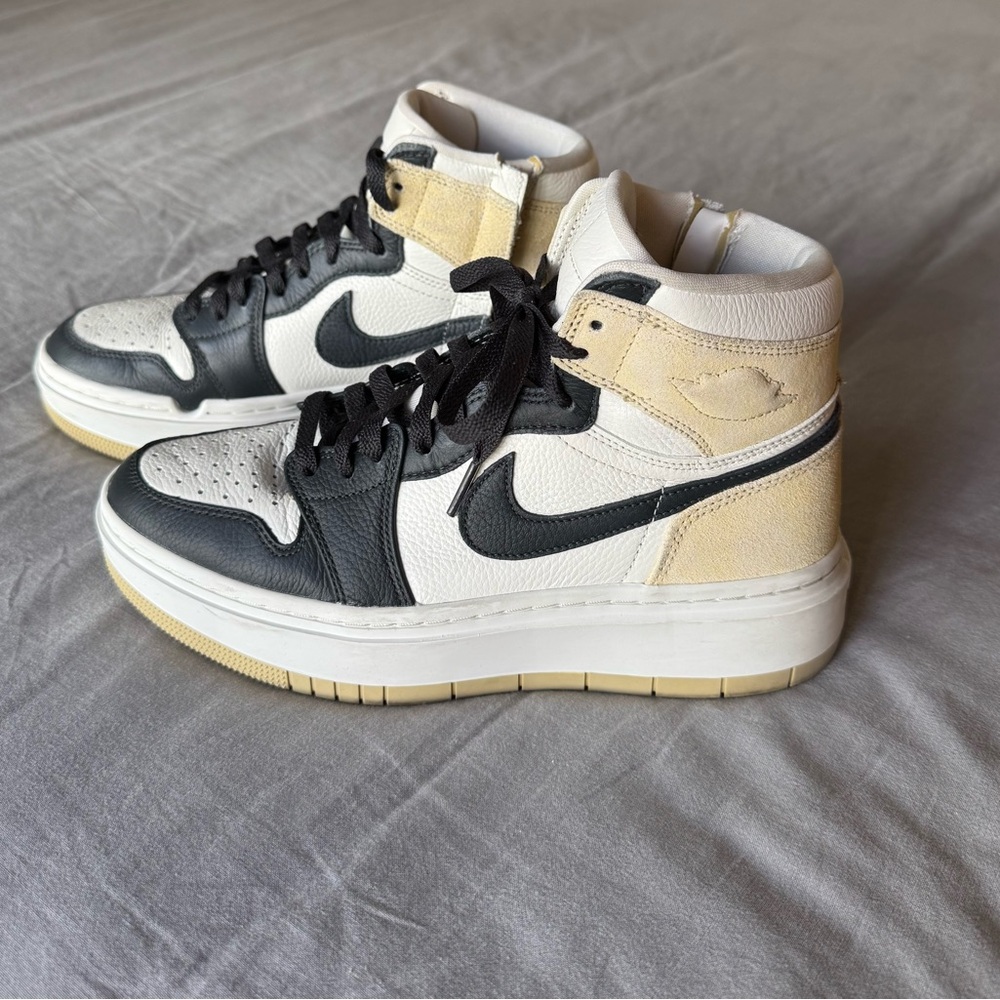 Nike High-Top Sneakers in Navy Gray and Cream